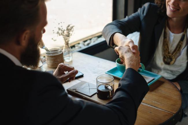 adults-agreement-beverage-567633 Handshake agreement